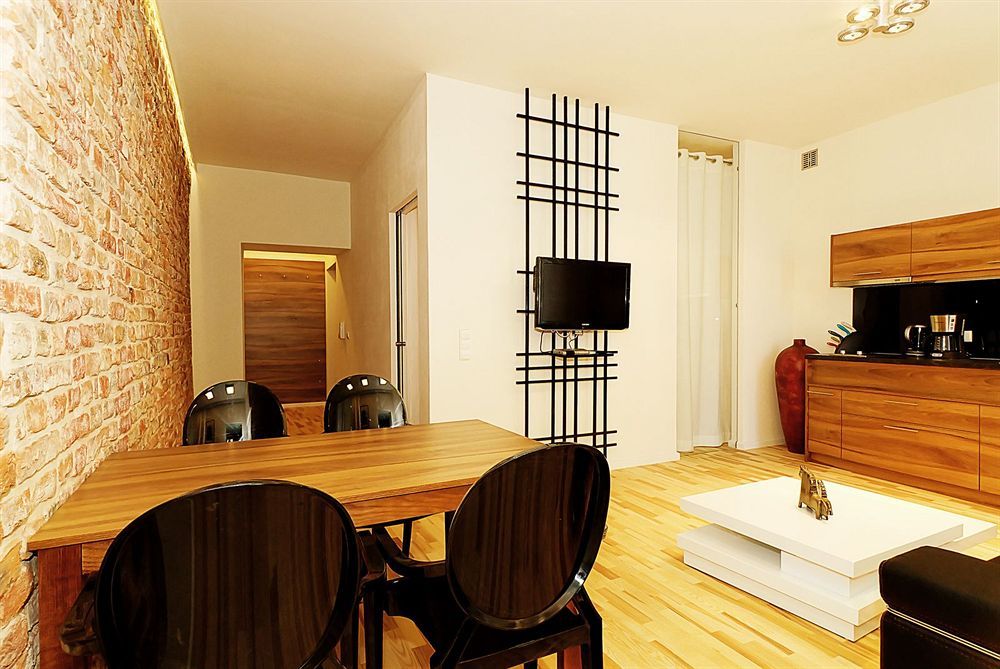 Only Krakow Apartments ภายนอก รูปภาพ